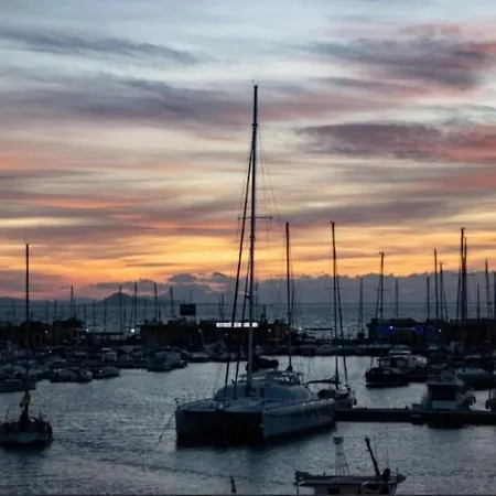 Apacible Escapada Junto Al Mar