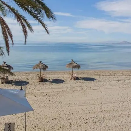 Apacible Escapada Junto Al Mar